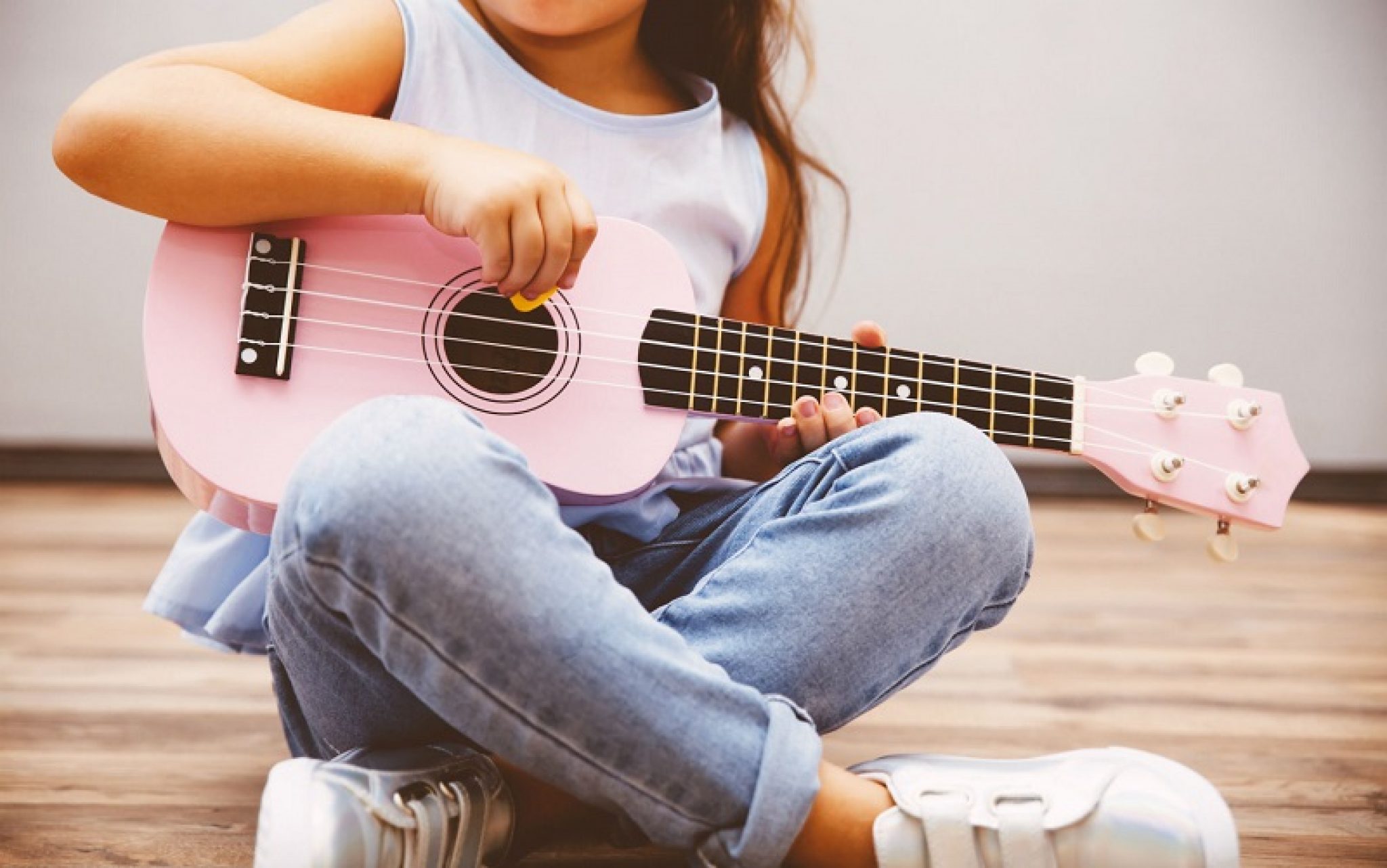 How to Play the Ukulele for Kids Great 8 First Lessons!